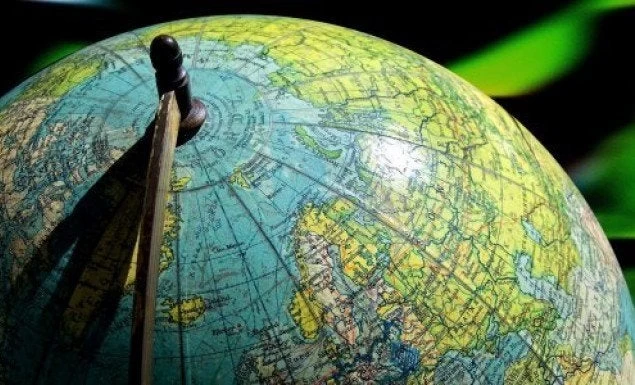 Γιατί «τρέχει» ο βόρειος μαγνητικός πόλος της Γης – Τι αλλάζει στο Google Maps